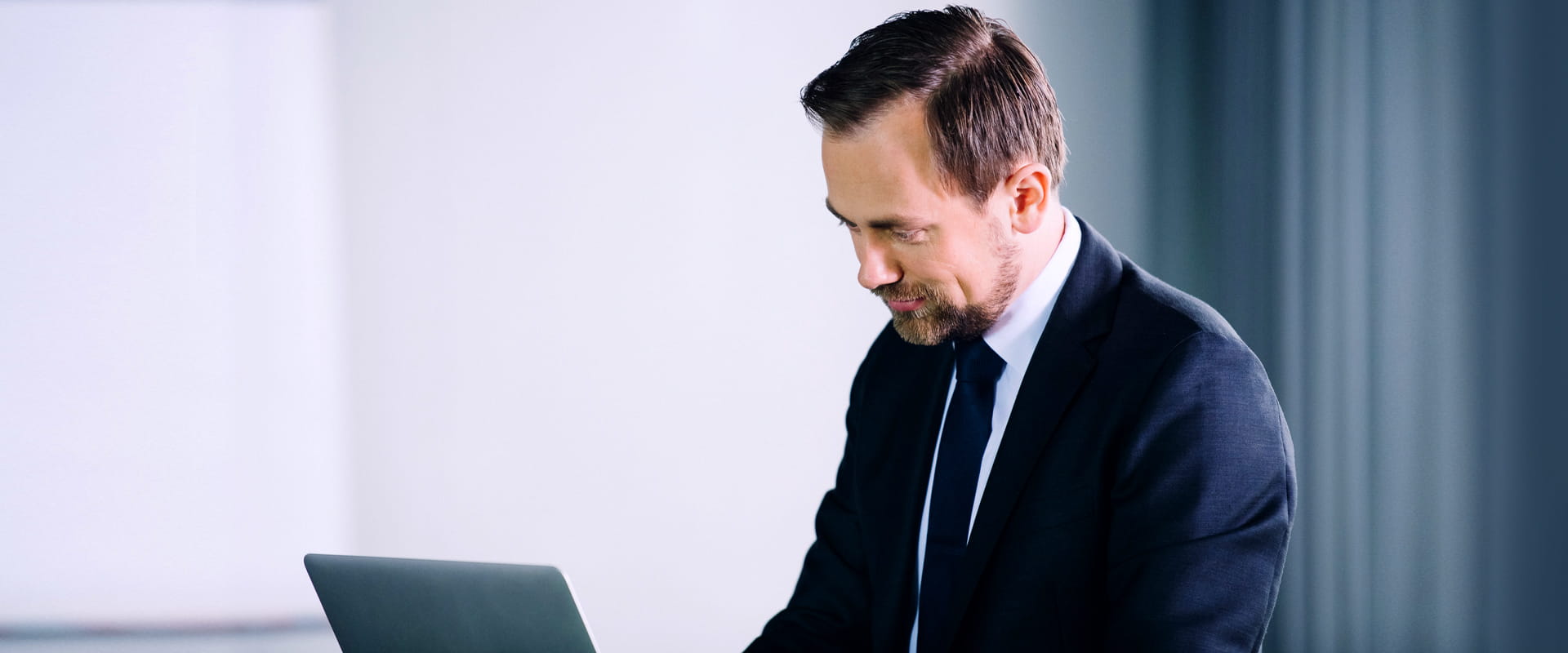 Fondsadministration Fonds-Compliance Universal Investment